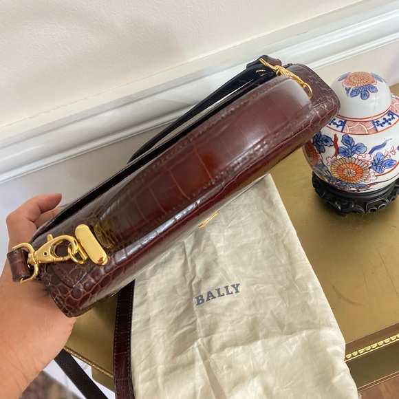 Authentic Bally Brown and Burgendy leather Hand / Crossbody Bag - Picture 11 of 13